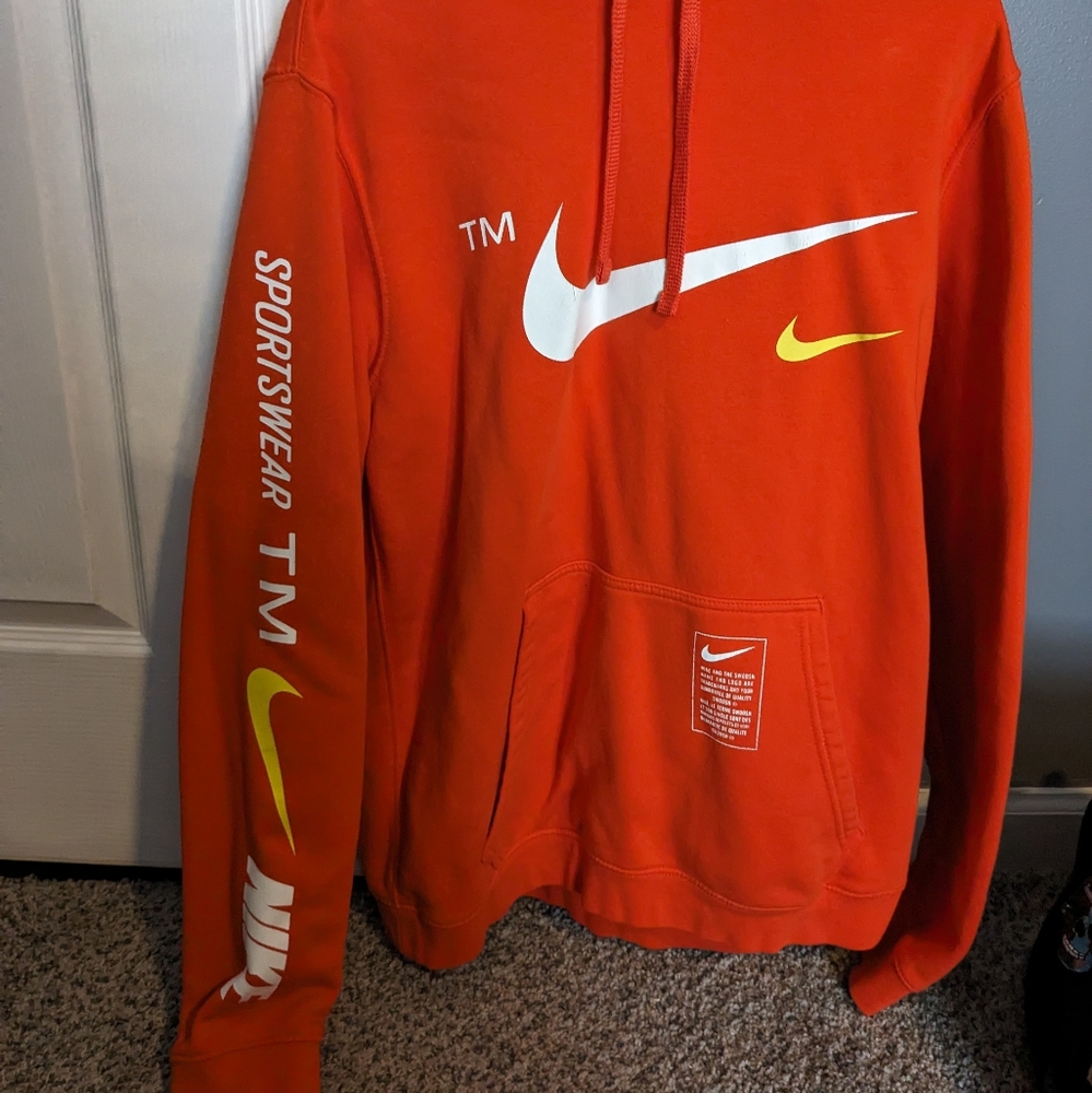 Nike Hoodie 🔥🧡